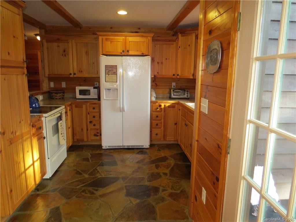 411 Weaver Creek Road - Photo 9