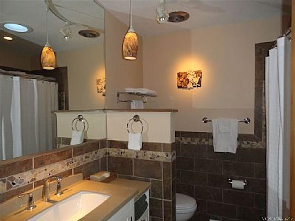 401 Lakeshore Drive - Photo 12