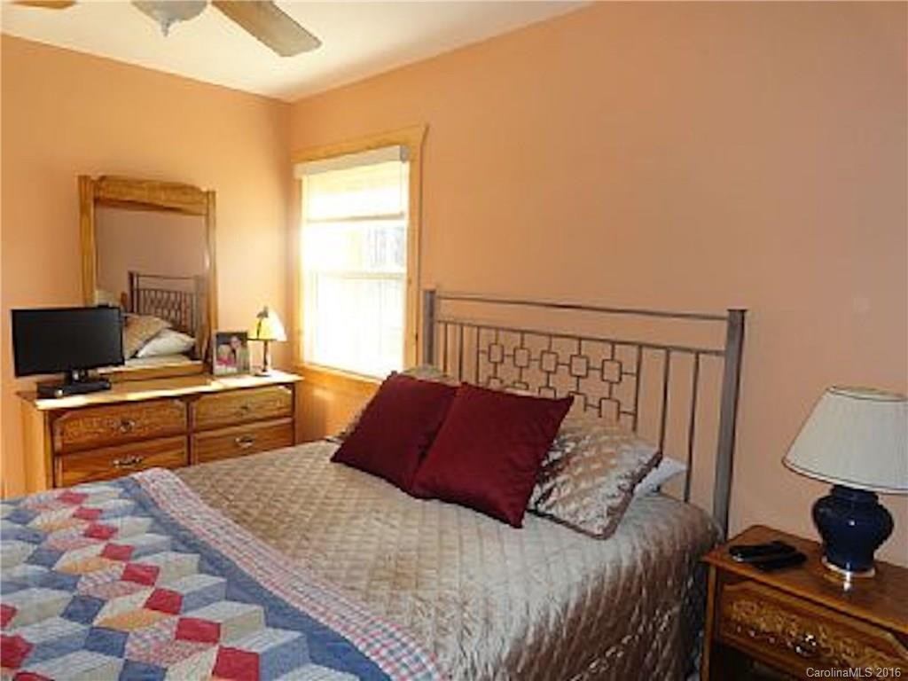 401 Lakeshore Drive - Photo 16