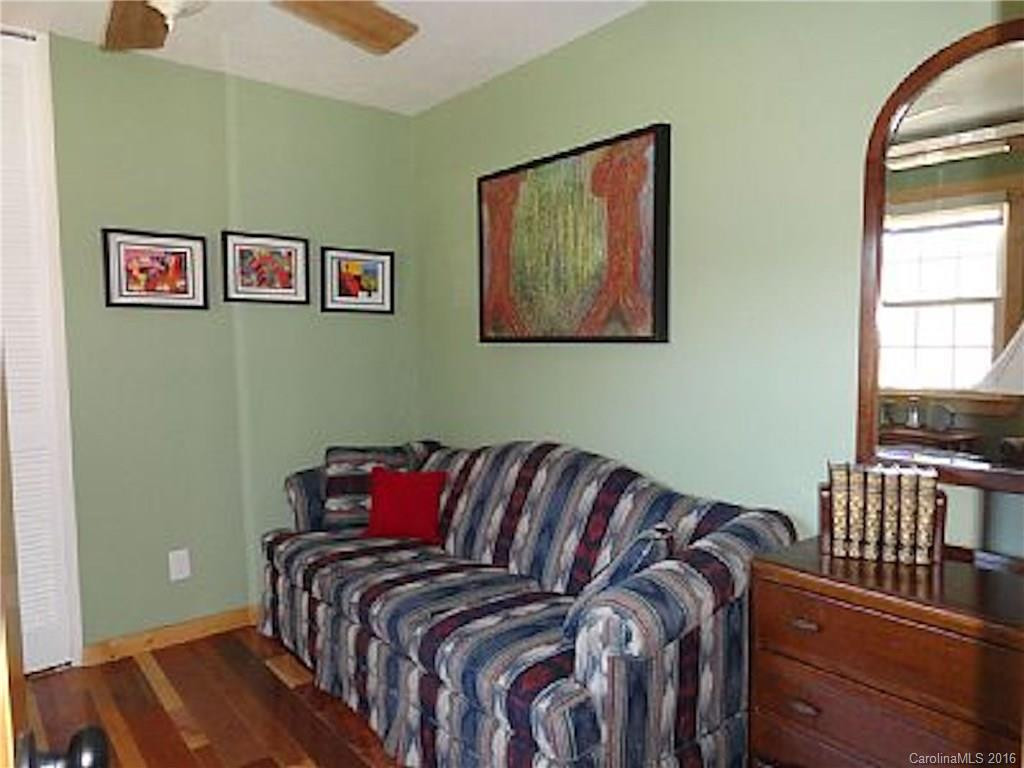 401 Lakeshore Drive - Photo 19