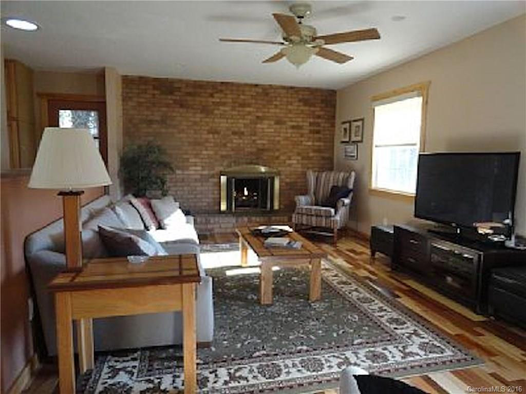 401 Lakeshore Drive - Photo 5