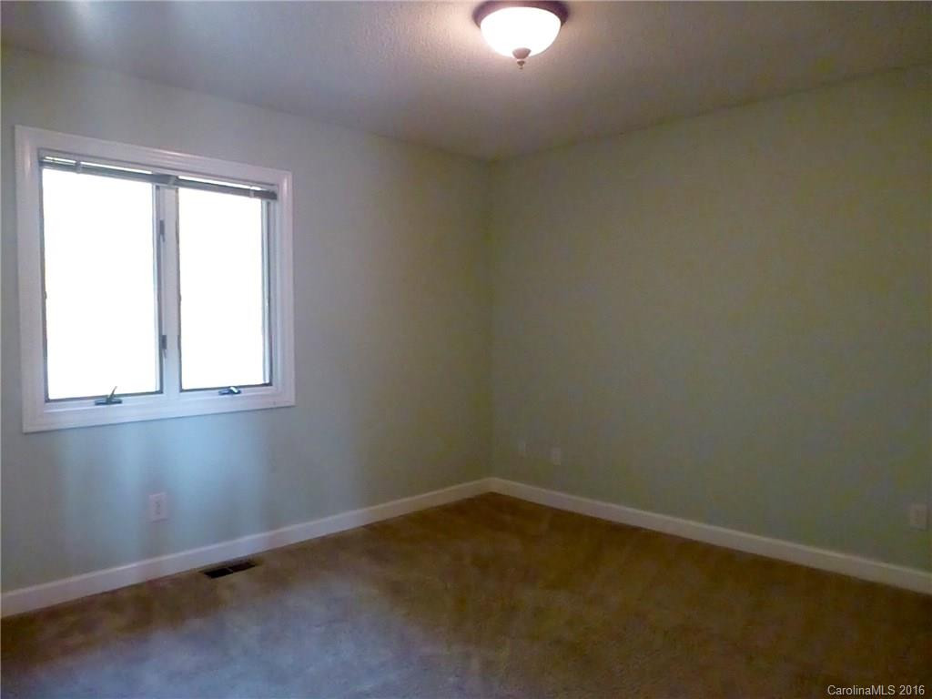 39 Hamilton Drive - Photo 14