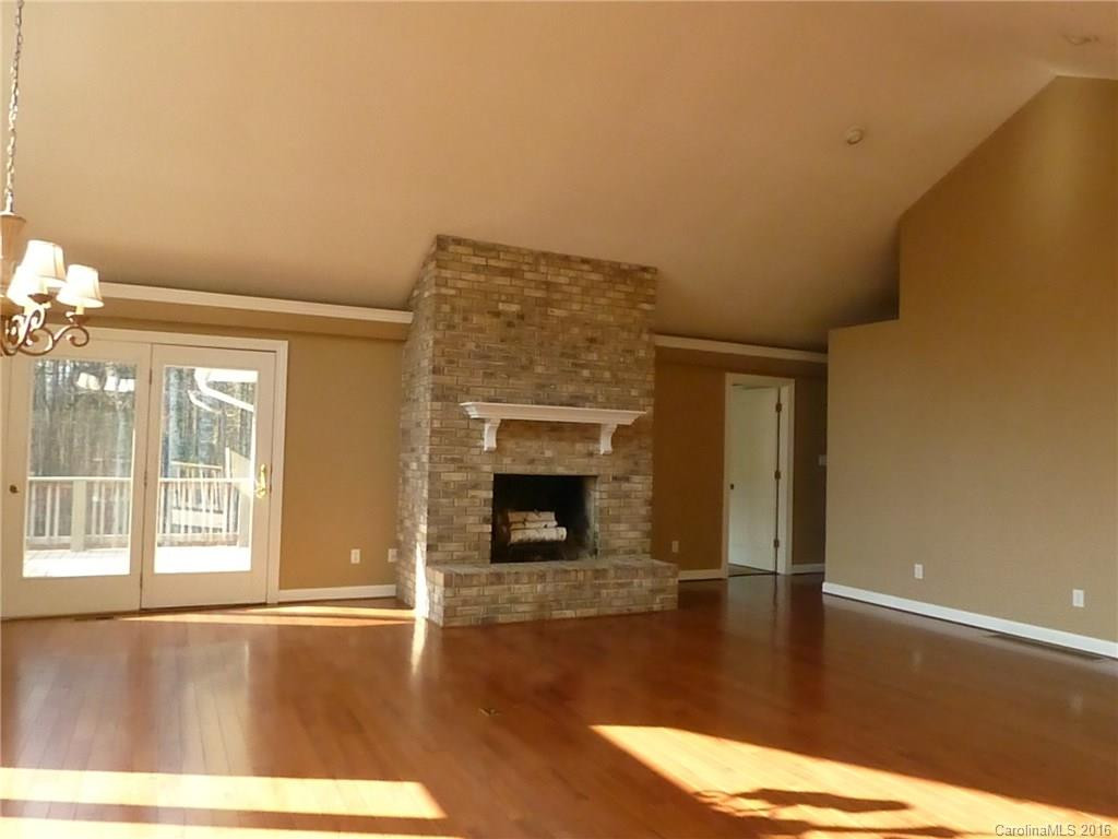 39 Hamilton Drive - Photo 6