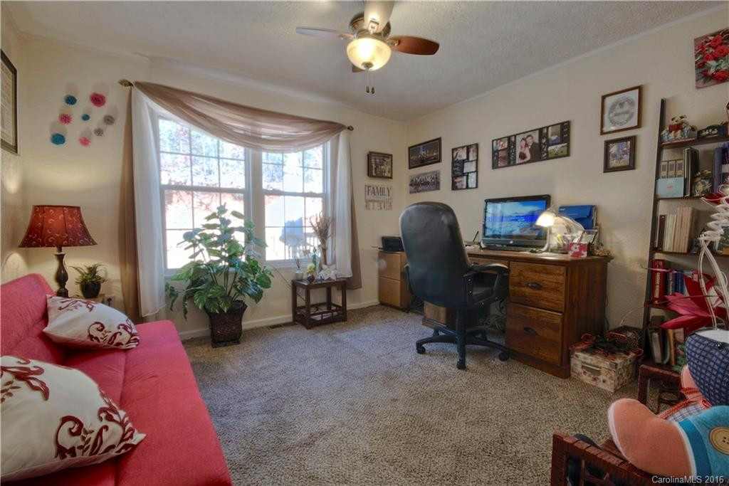 157 Early Road - Photo 12