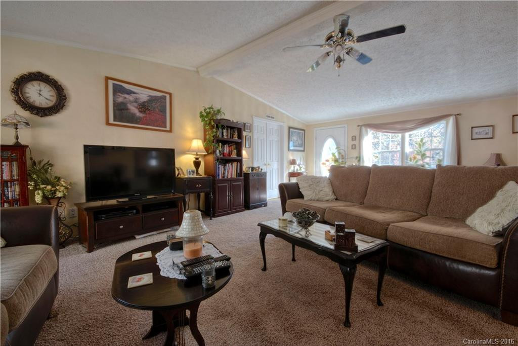 157 Early Road - Photo 3