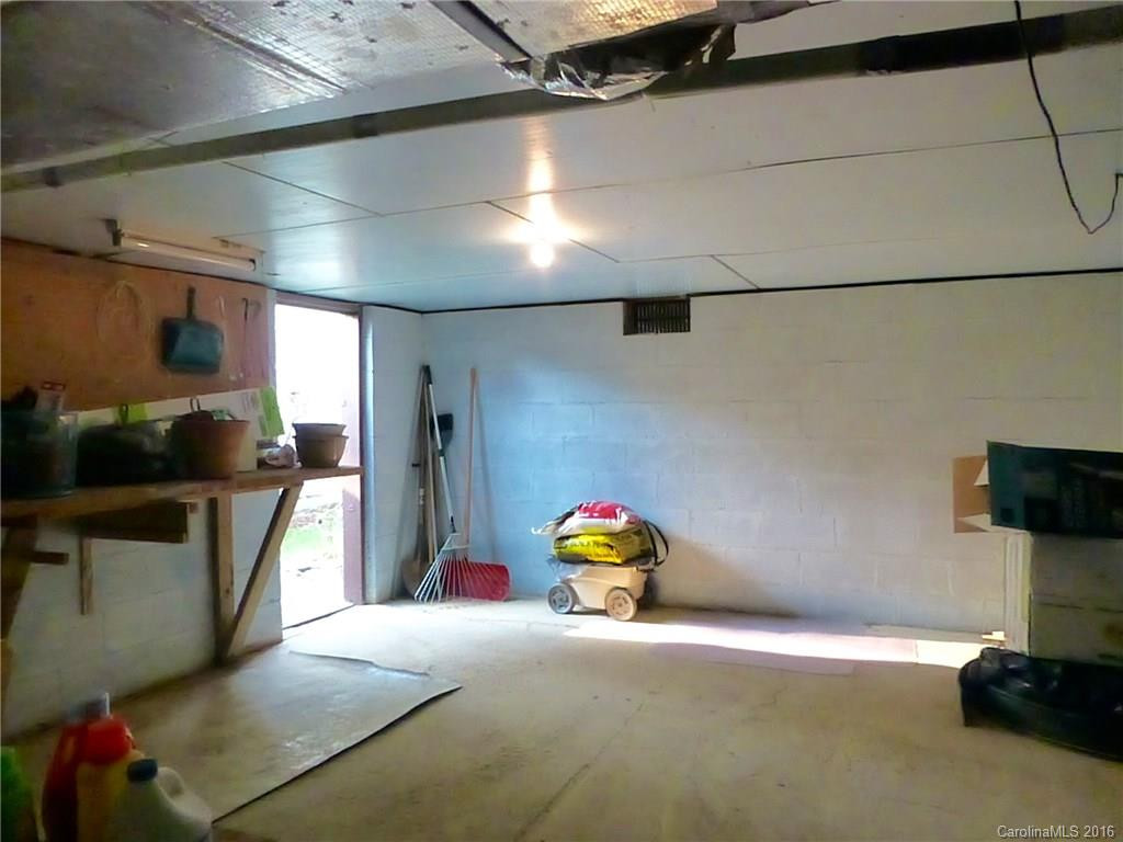 104 Exeter Court #104 - Photo 18