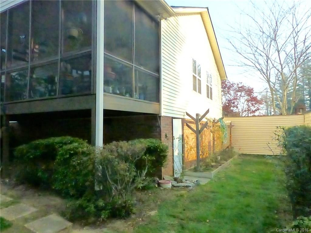 104 Exeter Court #104 - Photo 20