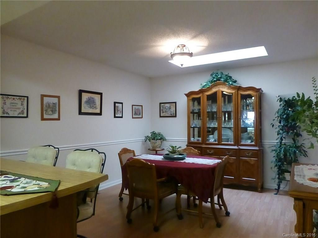 104 Exeter Court #104 - Photo 7