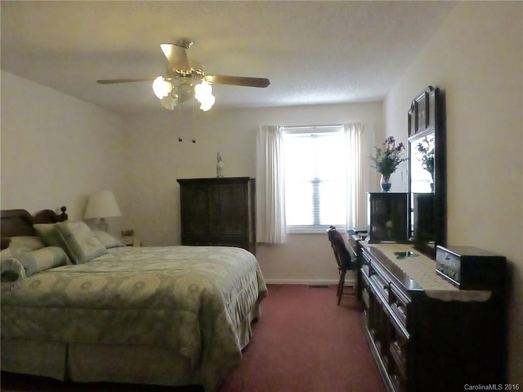 104 Exeter Court #104 - Photo 10