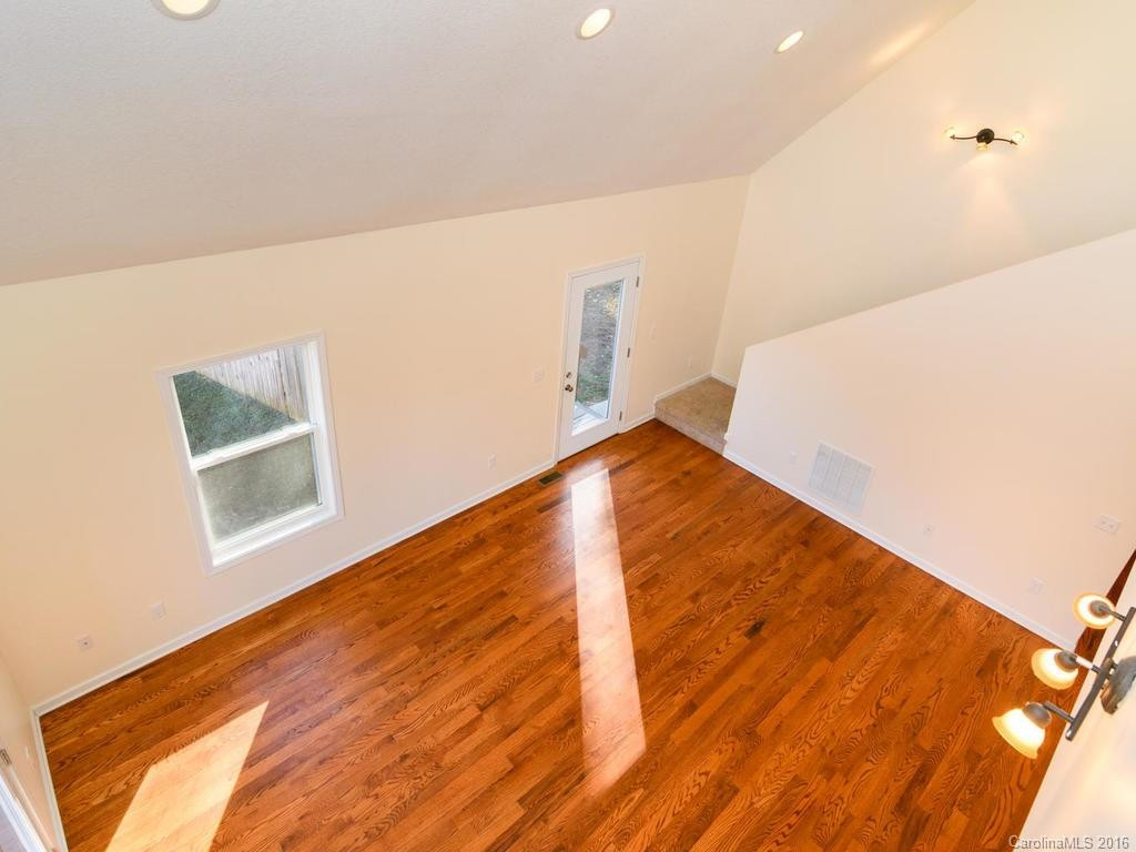 36 Southwoods Drive - Photo 18