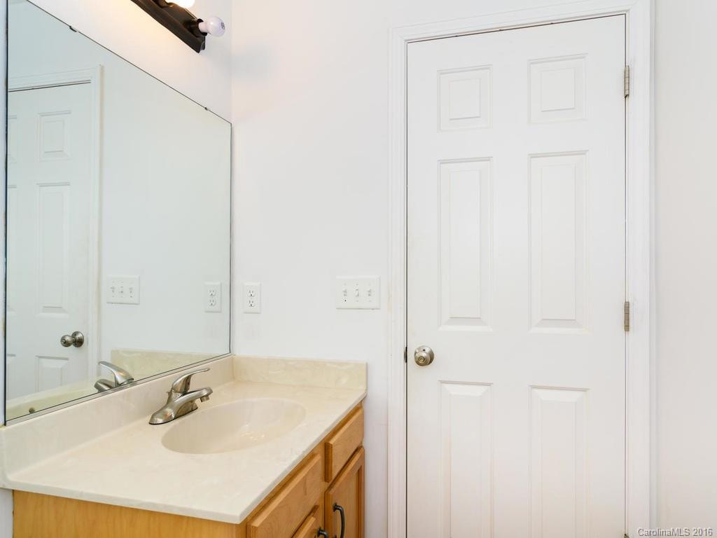 36 Southwoods Drive - Photo 20