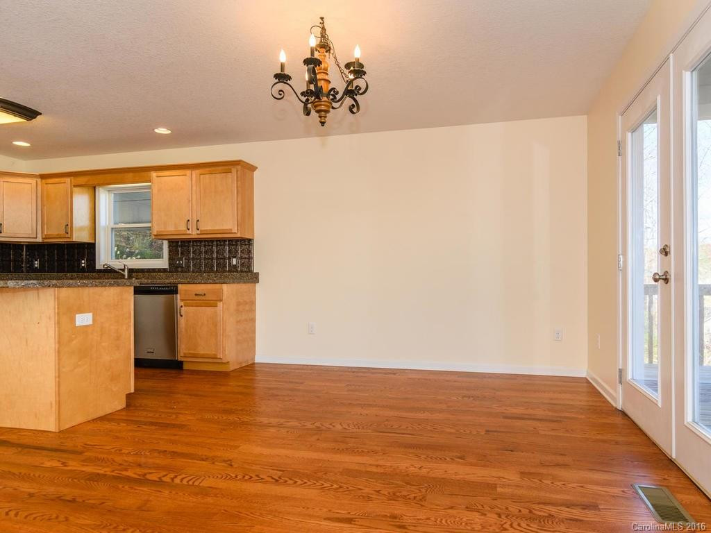 36 Southwoods Drive - Photo 9