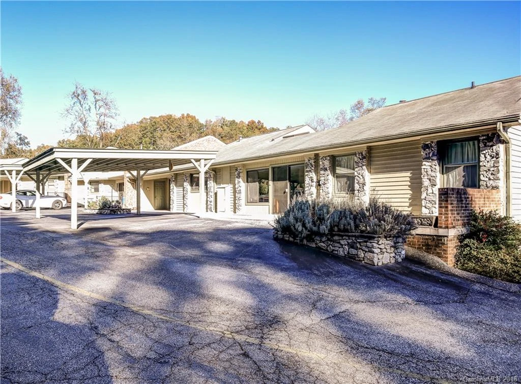 251 Carolina Drive #8A