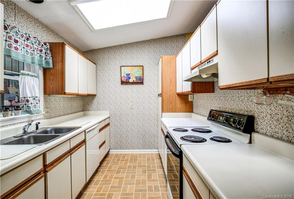 251 Carolina Drive #8A - Photo 7