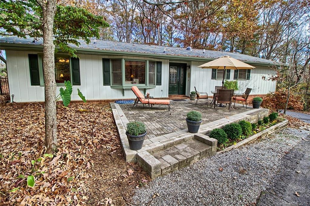185 Surry Lane