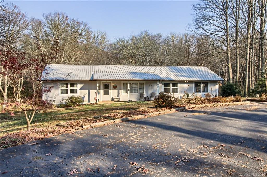 4085 Turnpike Road