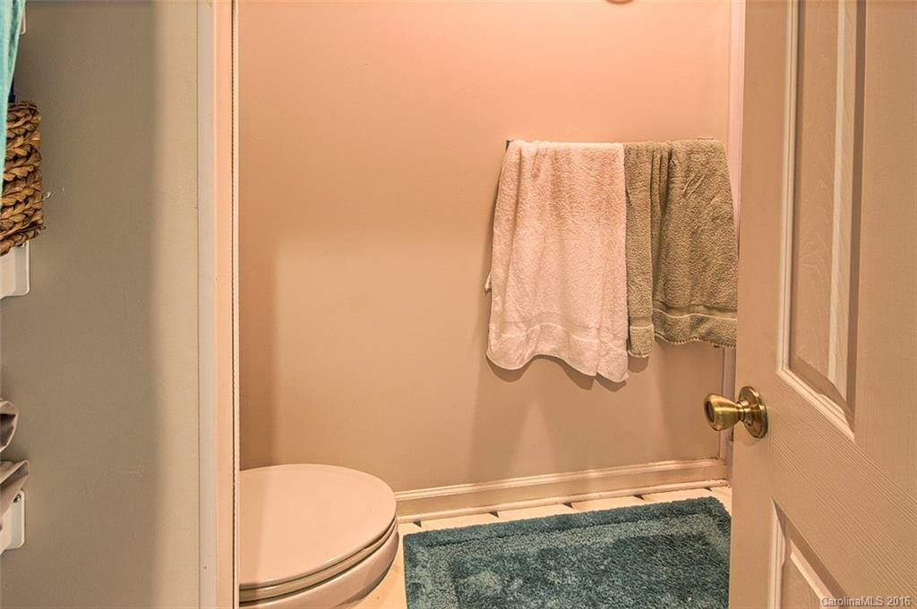 4085 Turnpike Road - Photo 16
