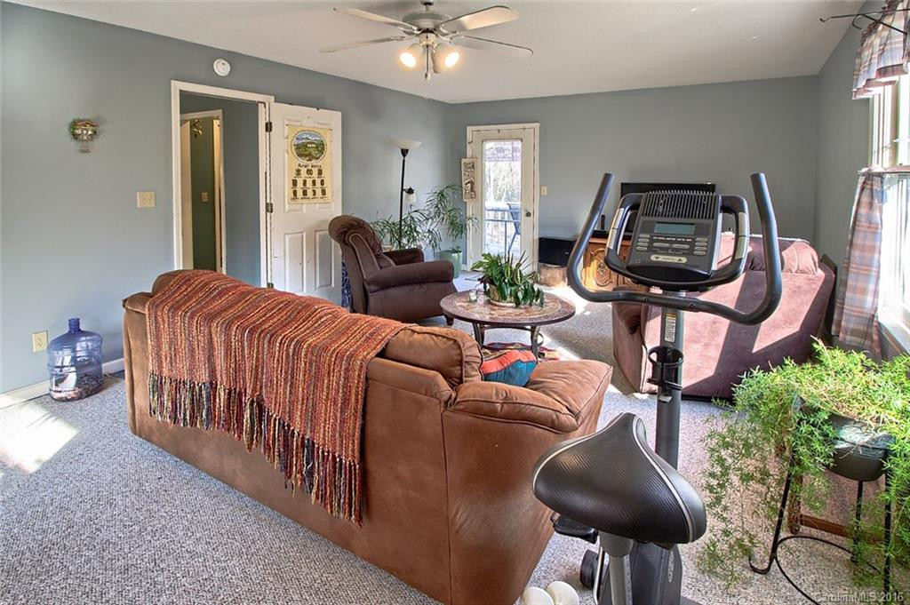 4085 Turnpike Road - Photo 18