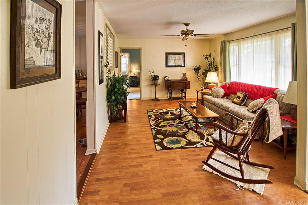 4085 Turnpike Road - Photo 5