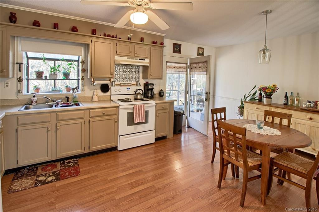 4085 Turnpike Road - Photo 8