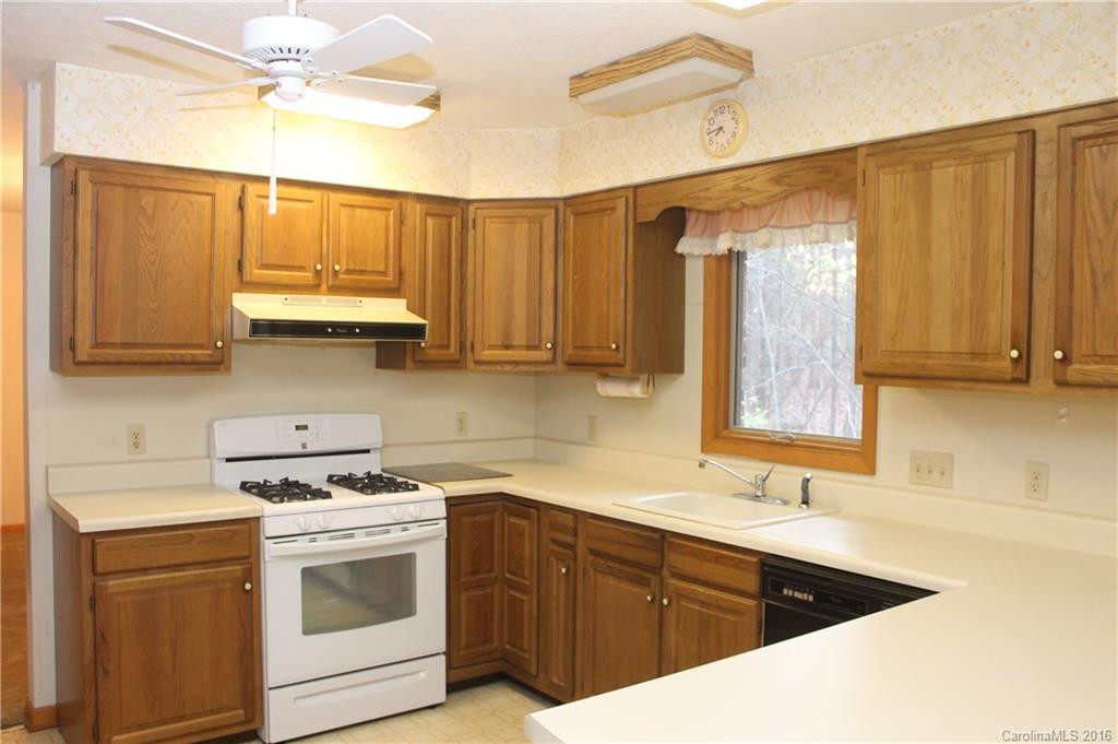 103 Hidden Woods Lane - Photo 2