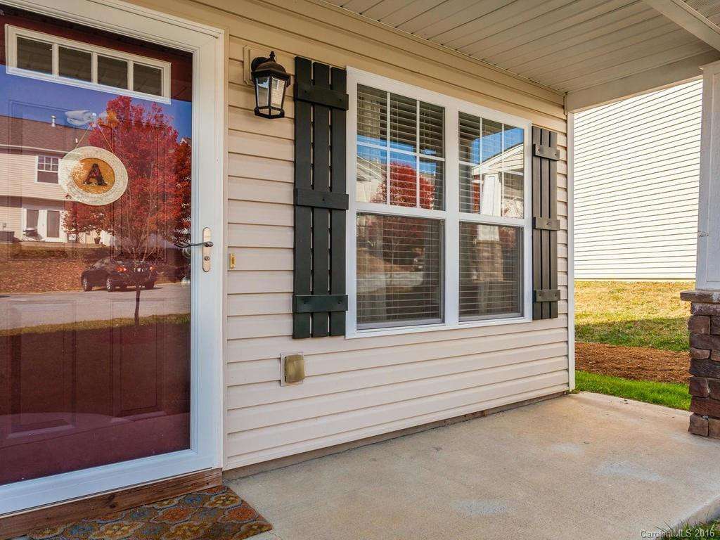 102 Torrington Avenue - Photo 3