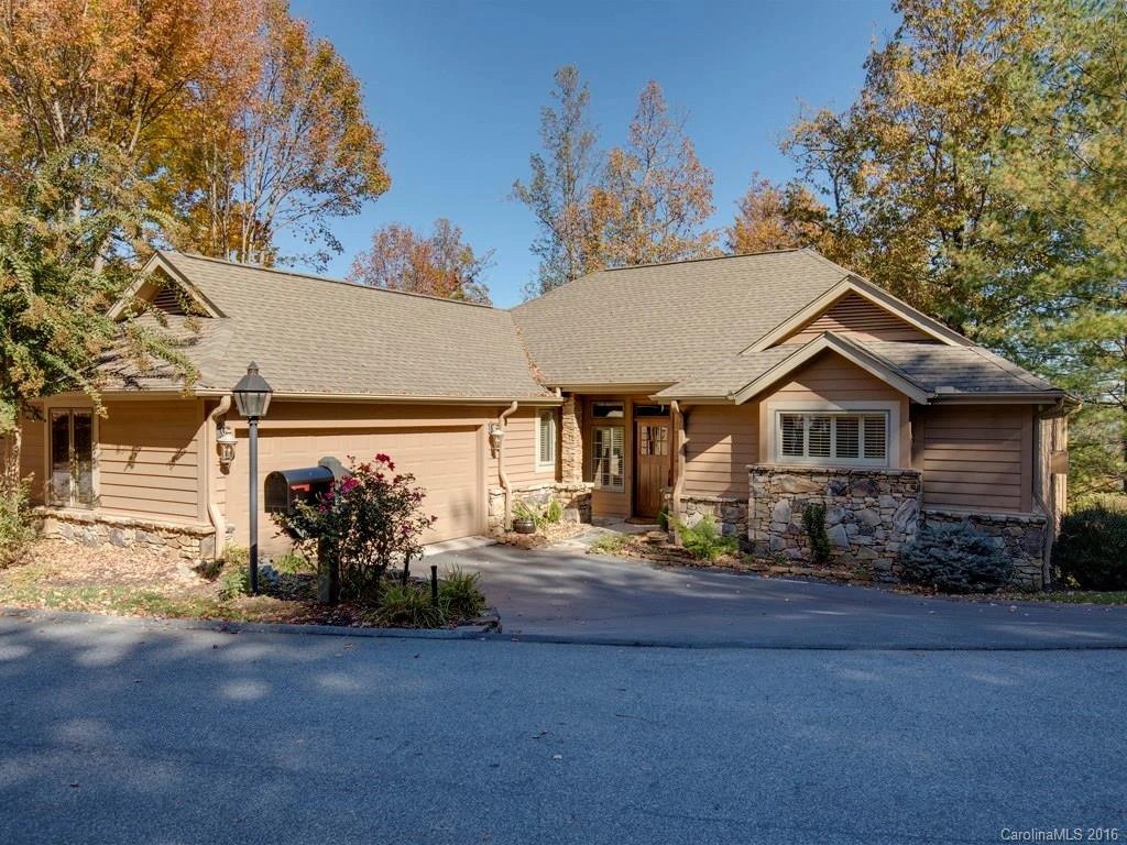 16 Spring Ridge Lane