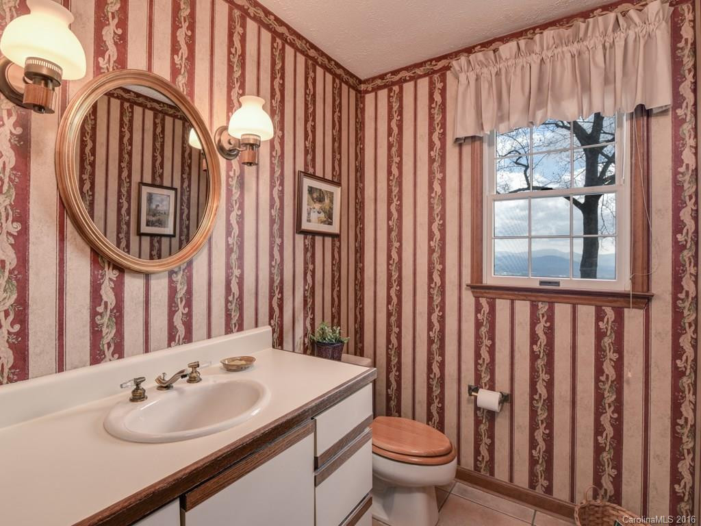111 Chestnut Ridge Road - Photo 11