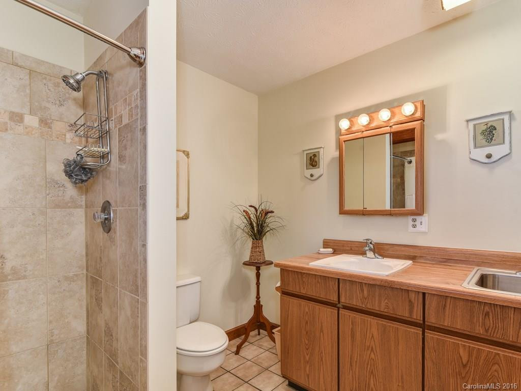 111 Chestnut Ridge Road - Photo 20