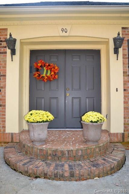 90 Devonwood Drive - Photo 3
