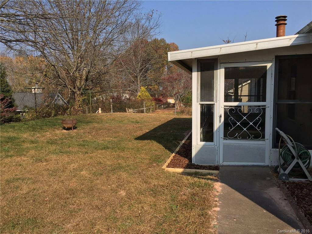 59 Lynwood Circle - Photo 17