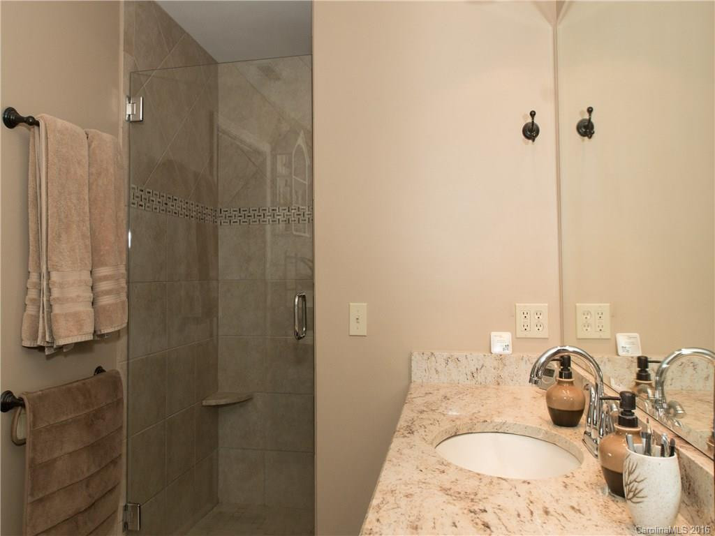 1204 Fleetwood Plaza #4 - Photo 13