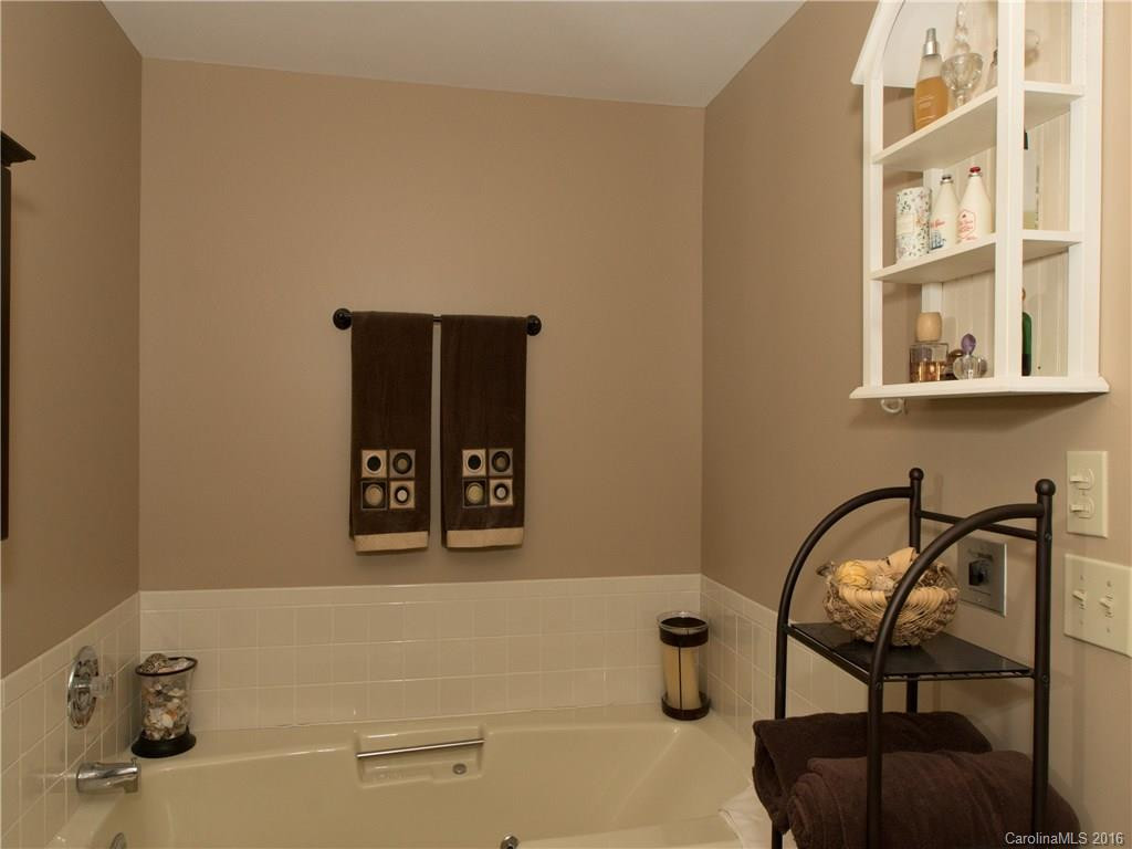 1204 Fleetwood Plaza #4 - Photo 14