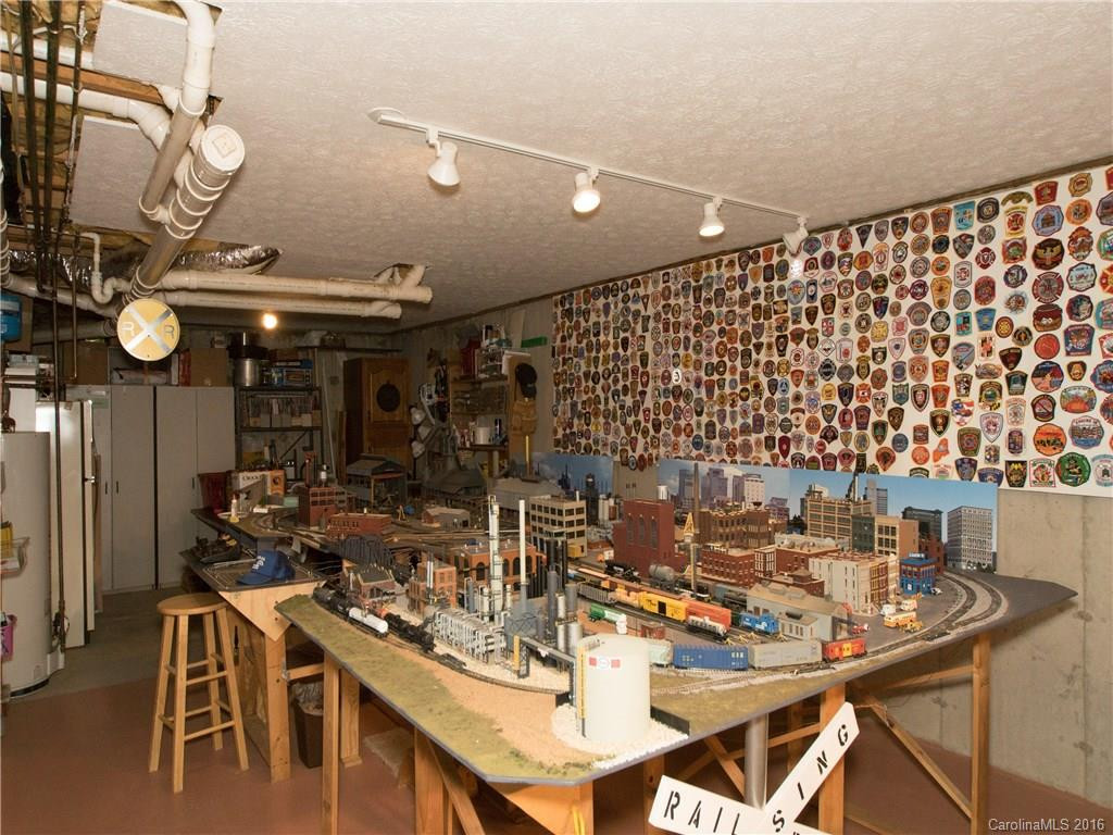 1204 Fleetwood Plaza #4 - Photo 16