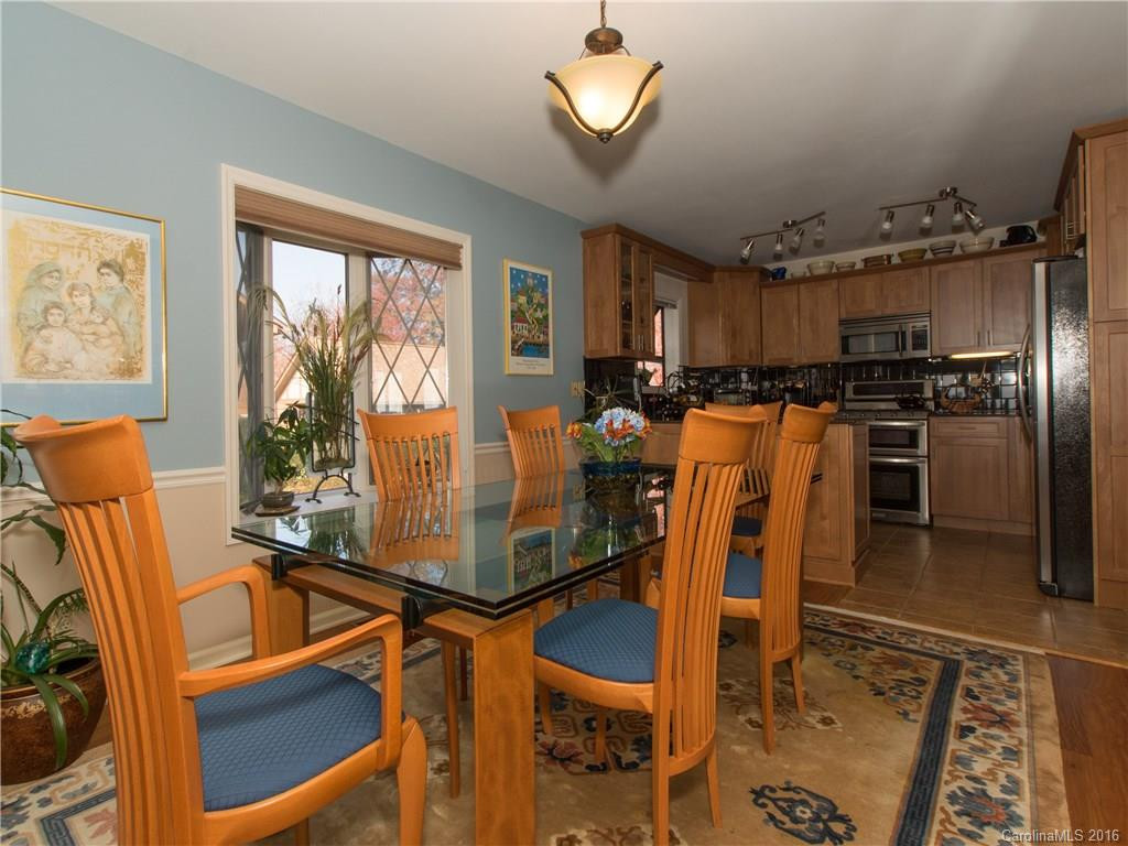 1204 Fleetwood Plaza #4 - Photo 8