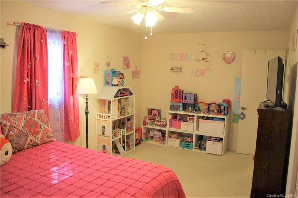 236 Spicewood Lane - Photo 11