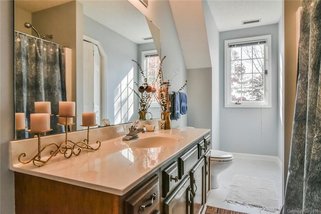 14 High Bluff Drive - Photo 16