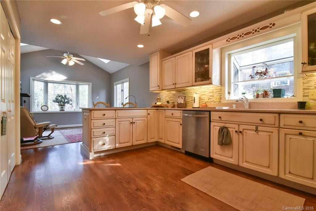 14 High Bluff Drive - Photo 5
