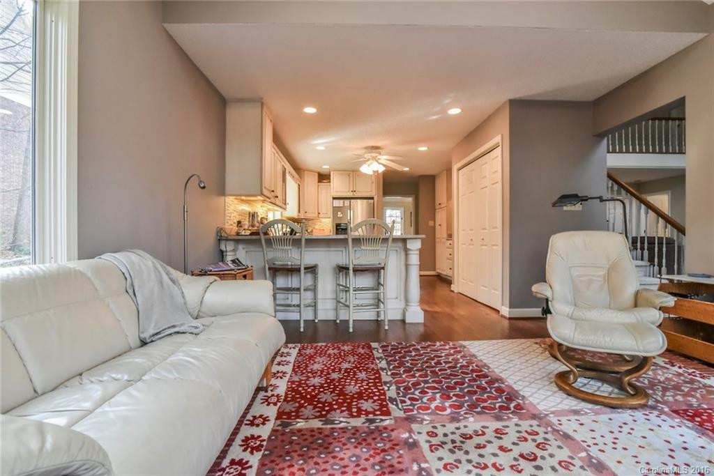 14 High Bluff Drive - Photo 8