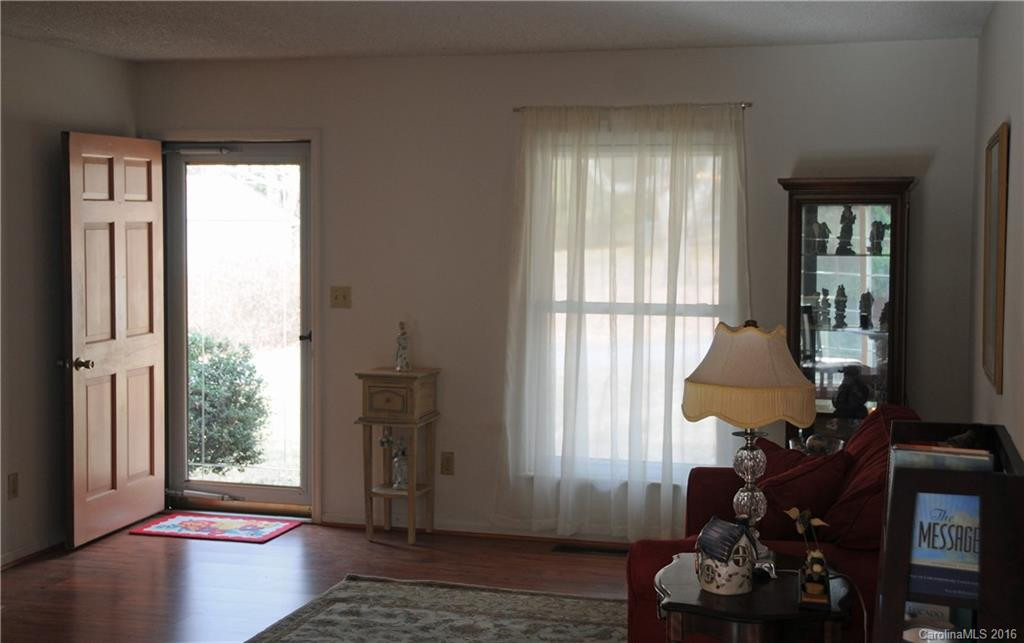 38 Clovernook Drive #12 - Photo 4
