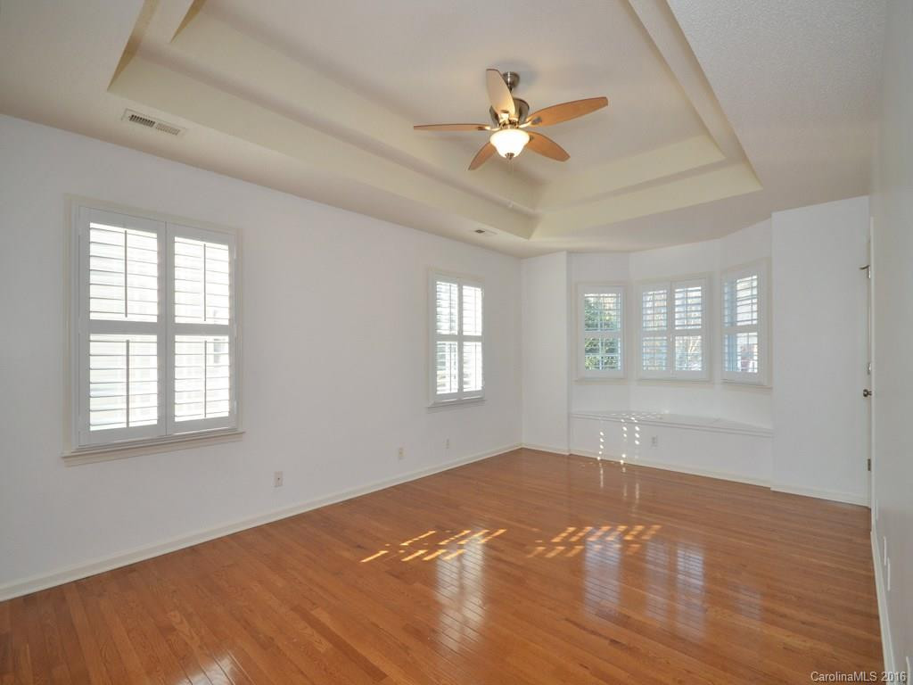 11 Westmont Drive #11 - Photo 3