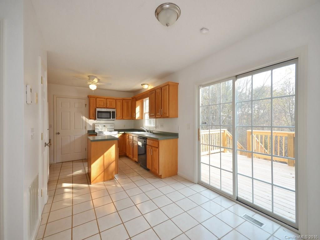 11 Westmont Drive #11 - Photo 10