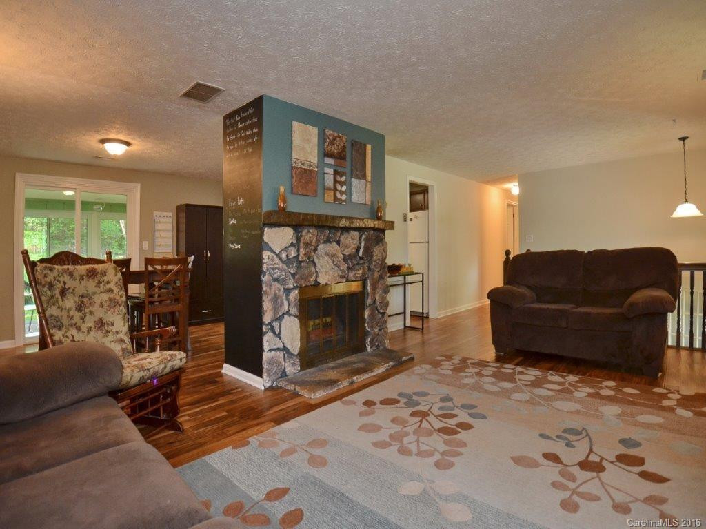 144 Shelly Drive - Photo 3