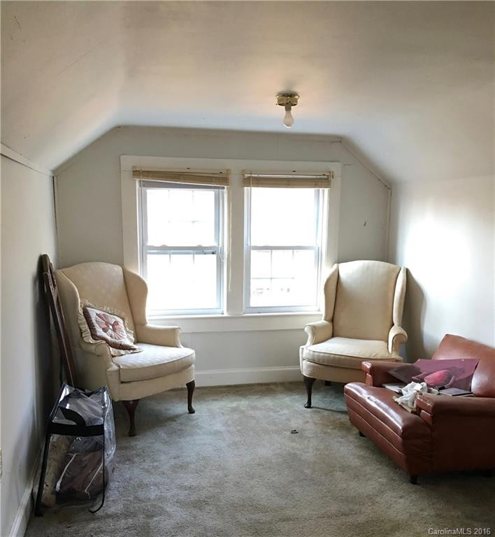 207 Selman Avenue - Photo 16