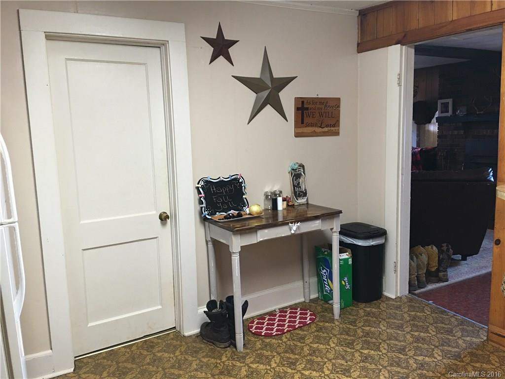 207 Selman Avenue - Photo 5