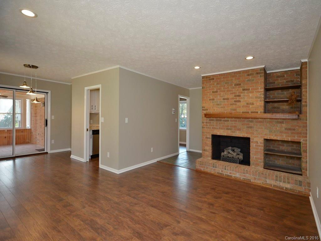 303 Balsam Road #12 - Photo 3