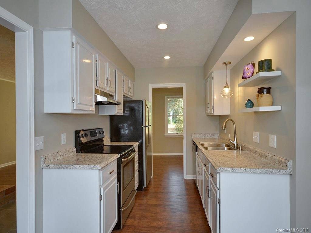 303 Balsam Road #12 - Photo 7