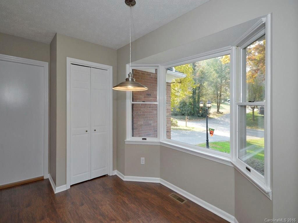 303 Balsam Road #12 - Photo 9
