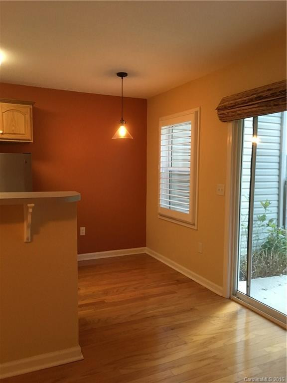 110 Park Lane #110 - Photo 3