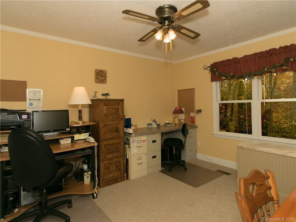 210 Childs Drive - Photo 9